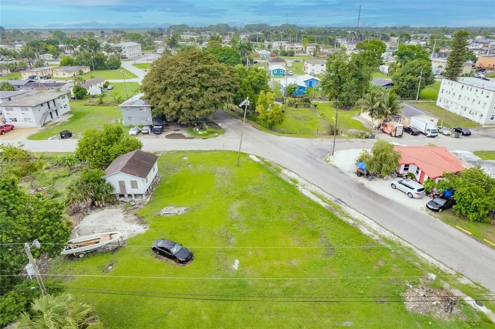 601 SW 6TH STREET Belle Glade, FL 33430