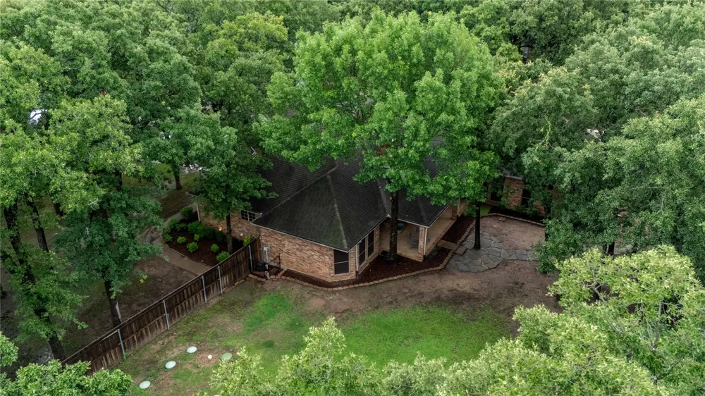 320 Rustic Oaks Combine, TX 75159