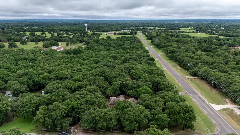 320 Rustic Oaks Combine, TX 75159