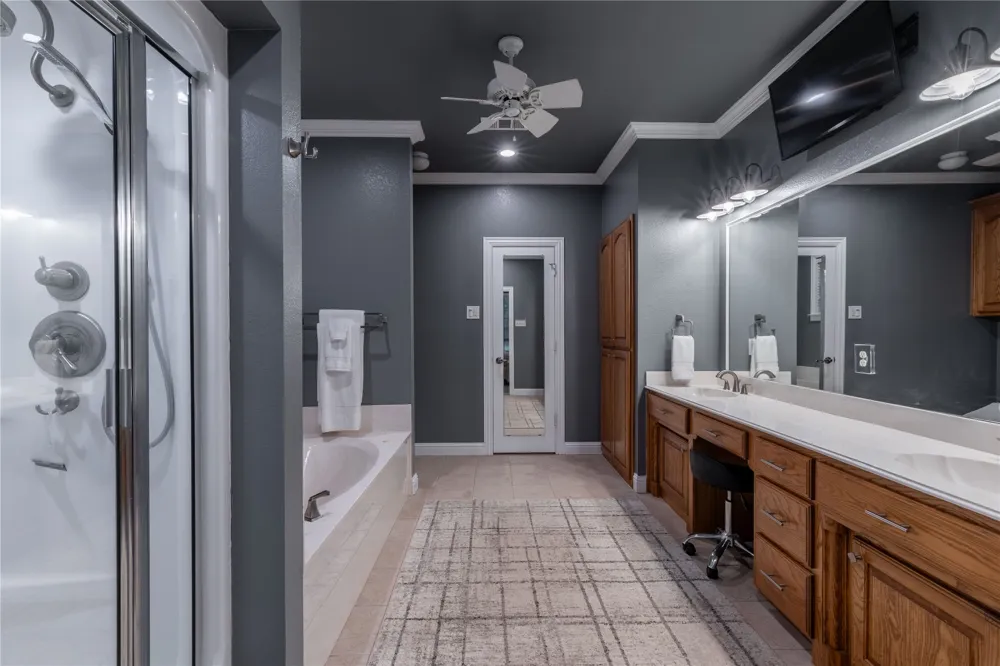 320 Rustic Oaks Combine, TX 75159