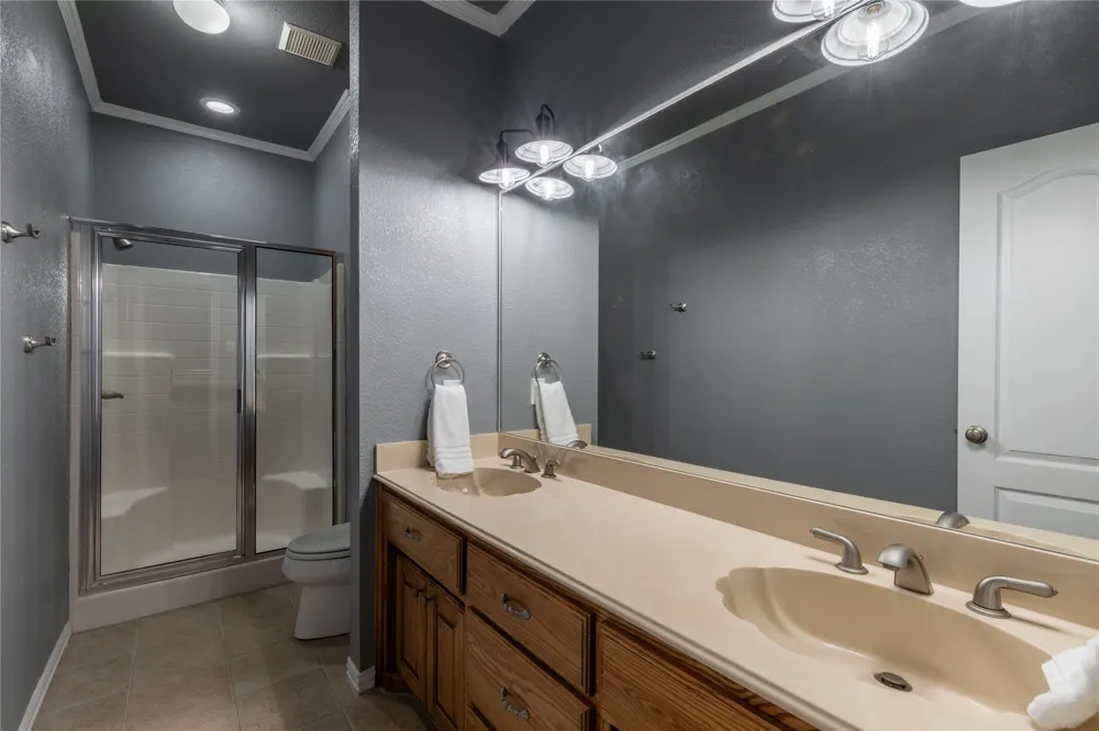 320 Rustic Oaks Combine, TX 75159