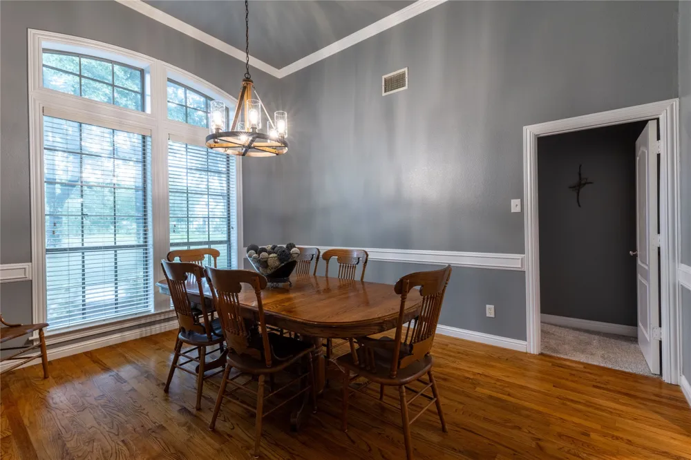 320 Rustic Oaks Combine, TX 75159