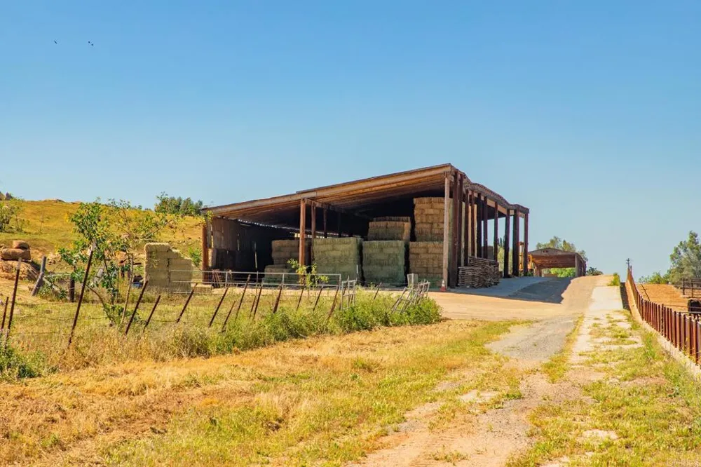 2342 Dye Road Ramona, CA 92065