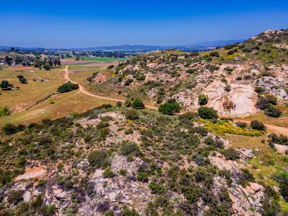 2342 Dye Road Ramona, CA 92065