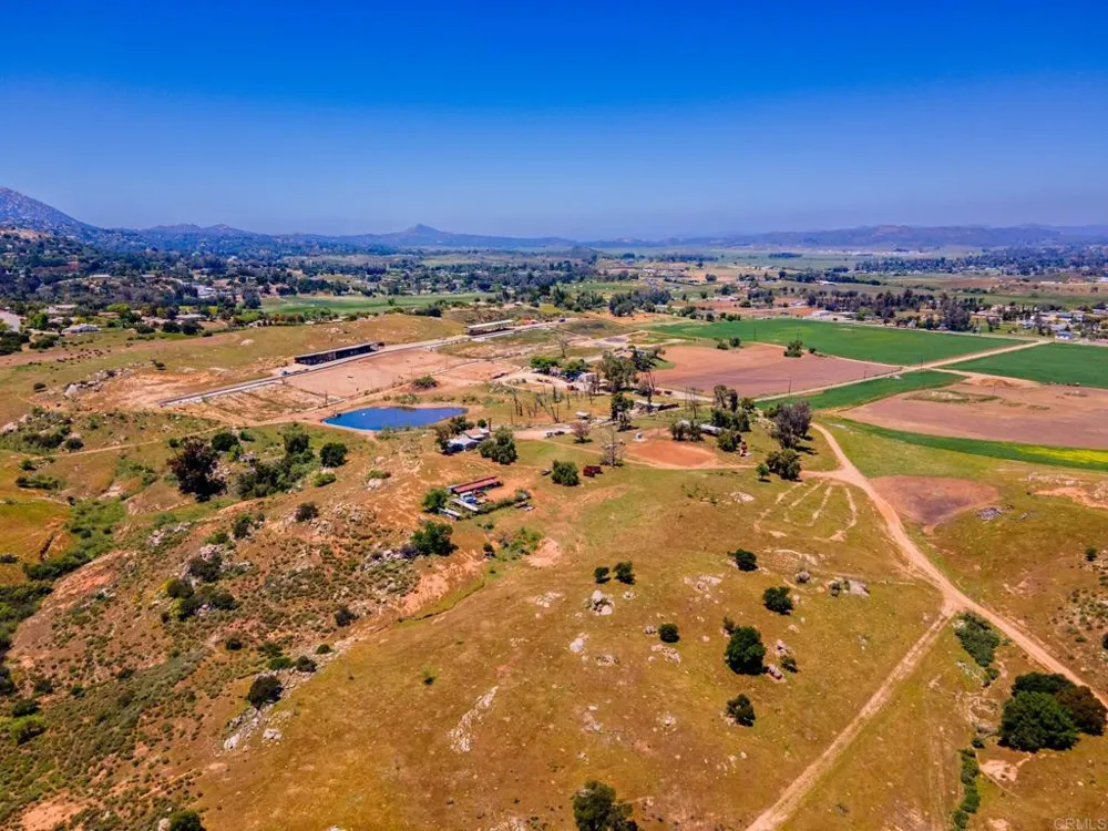 2342 Dye Road Ramona, CA 92065