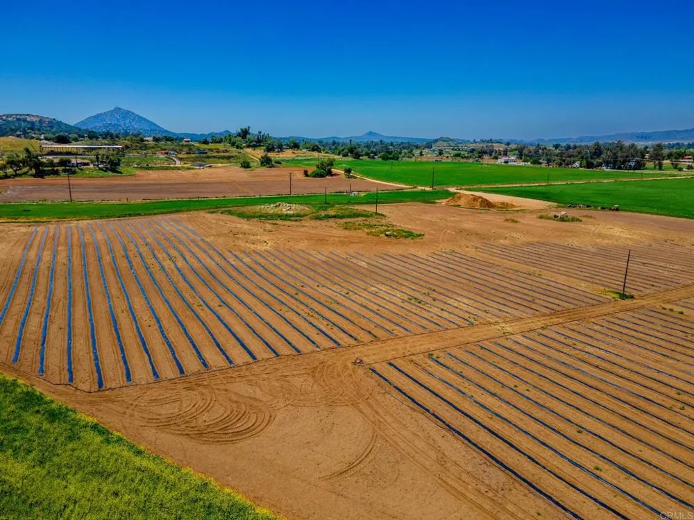 2342 Dye Road Ramona, CA 92065