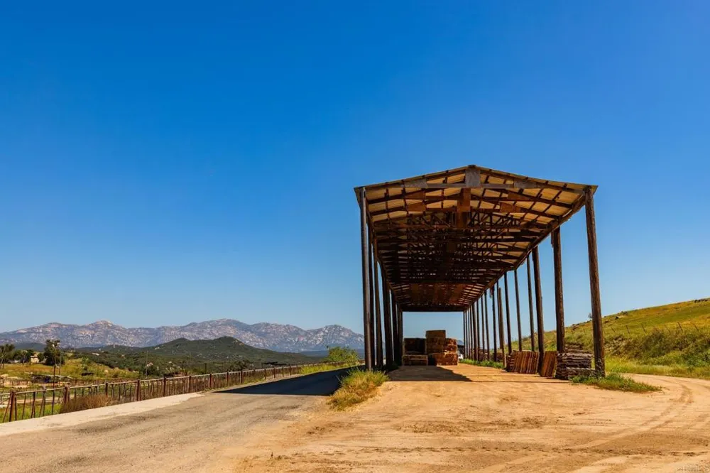 2342 Dye Road Ramona, CA 92065