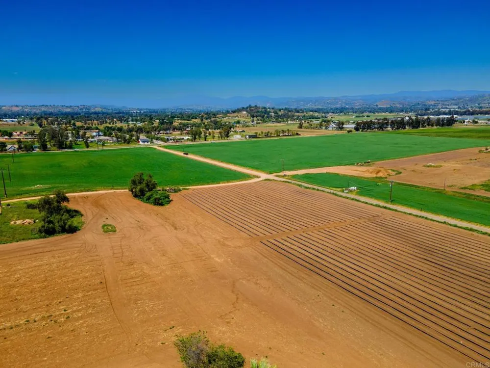2342 Dye Road Ramona, CA 92065