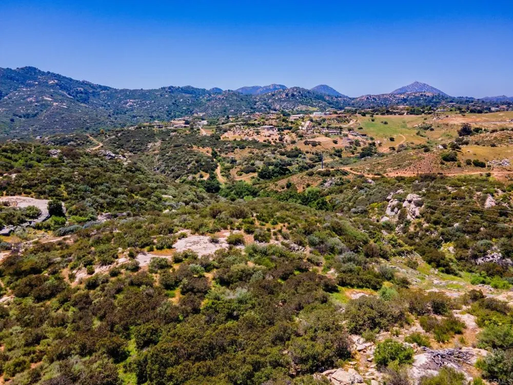 2342 Dye Road Ramona, CA 92065
