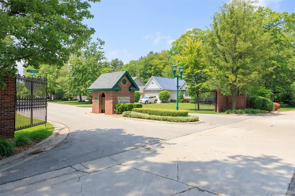3408 Burwick Drive Port Huron Charter Township, MI 48060