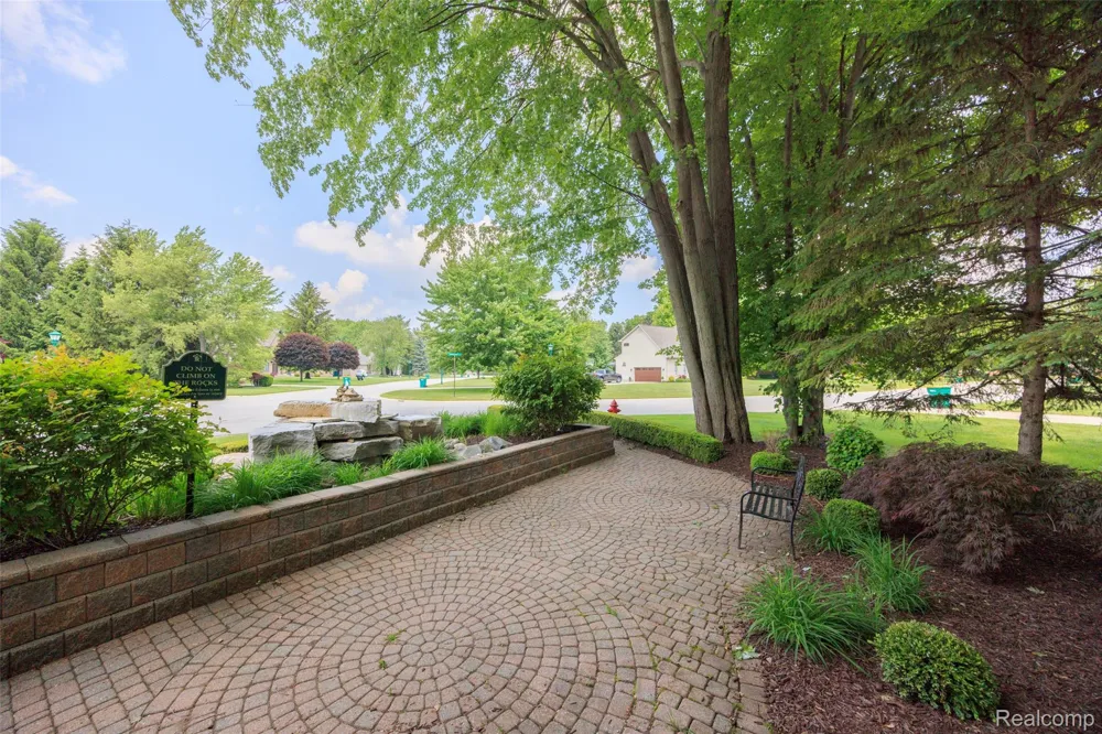 3408 Burwick Drive Port Huron Charter Township, MI 48060