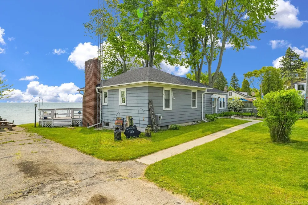 Lakeshore Road Worth Township, MI 48450
