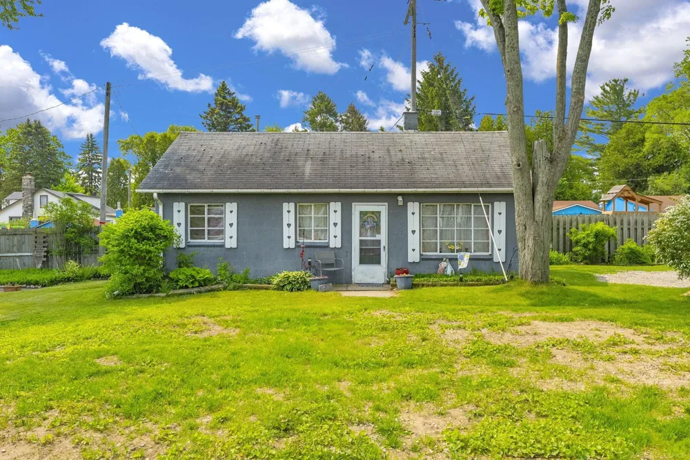 Lakeshore Road Worth Township, MI 48450