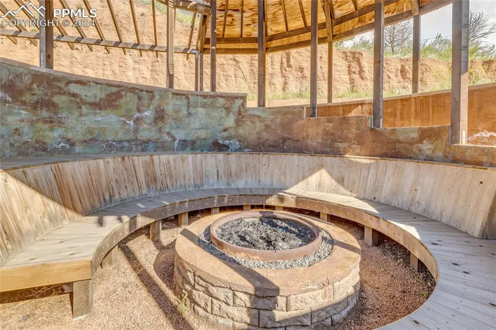 11150 W Highway 24 Crystola, CO 80819