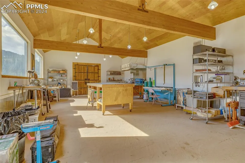 11150 W Highway 24 Crystola, CO 80819