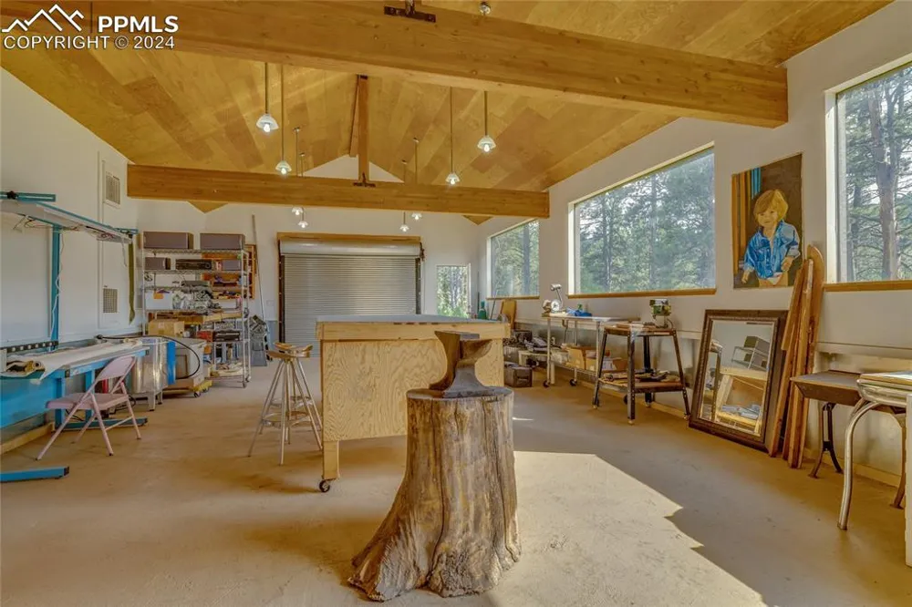 11150 W Highway 24 Crystola, CO 80819
