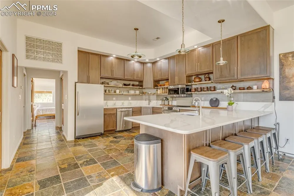 11150 W Highway 24 Crystola, CO 80819