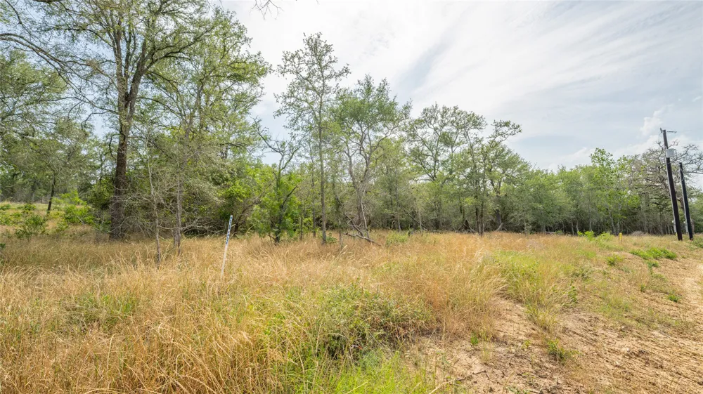 960 Ferguson Loop Dale, TX 78616