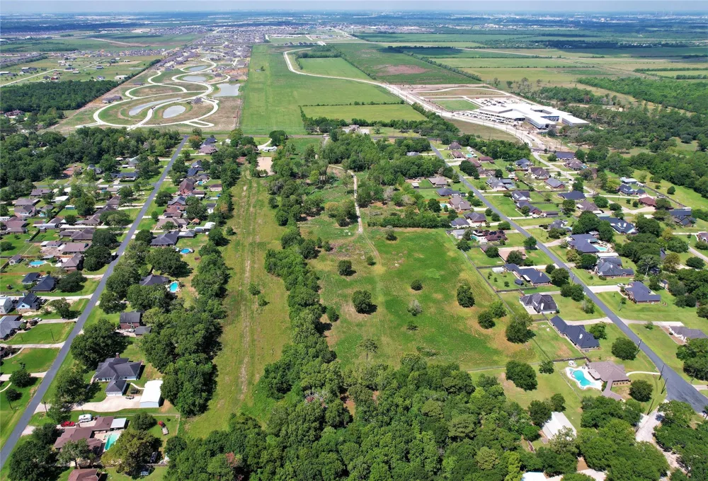 Fm 565 North Mont Belvieu, TX 77523