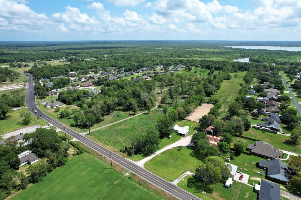 Fm 565 North Mont Belvieu, TX 77523