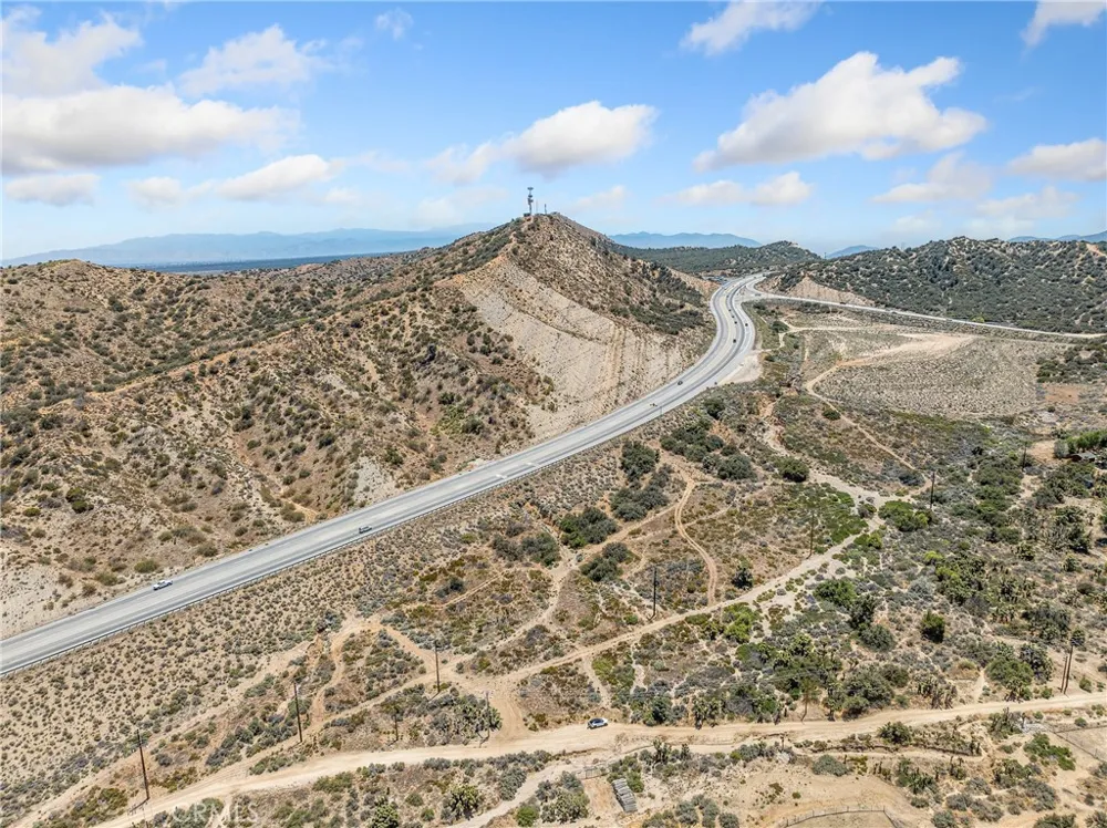 7939 Pipeline Road Pinon Hills, CA 92372
