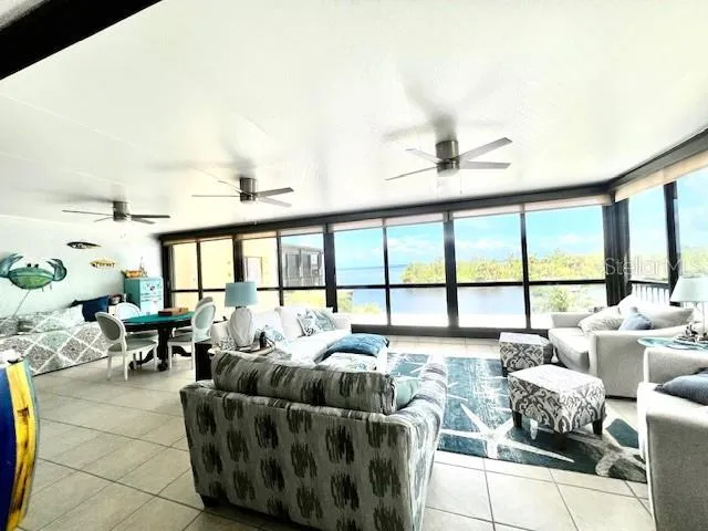 3270 SOUTHSHORE DRIVE #72B Punta Gorda, FL 33955