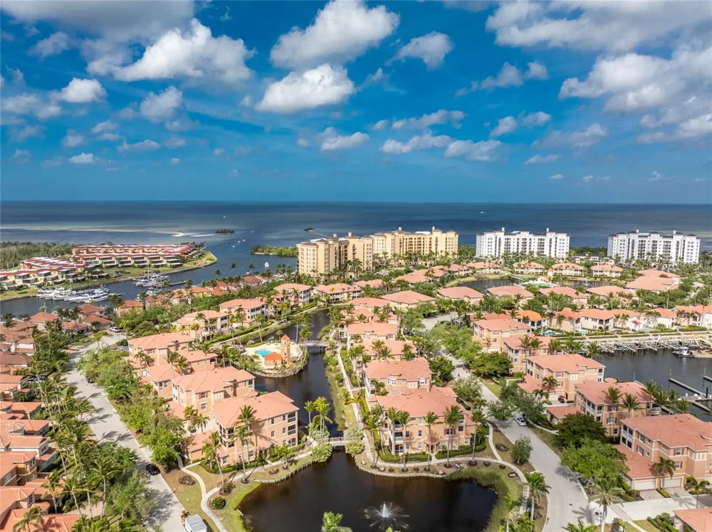 3270 SOUTHSHORE DRIVE #72B Punta Gorda, FL 33955