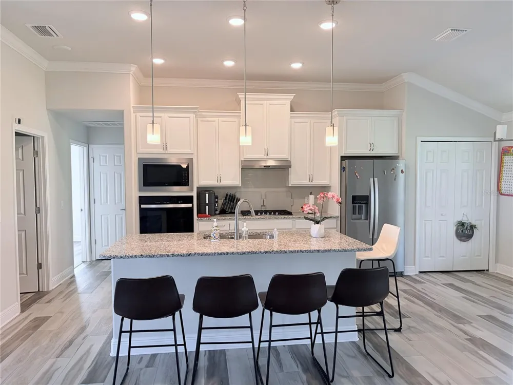 587 RIVA RIDGE PATH Inverness, FL 34453