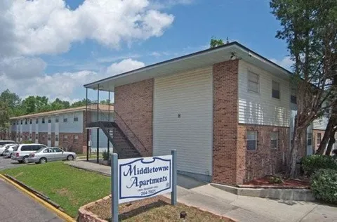 1809 Debarry Ave