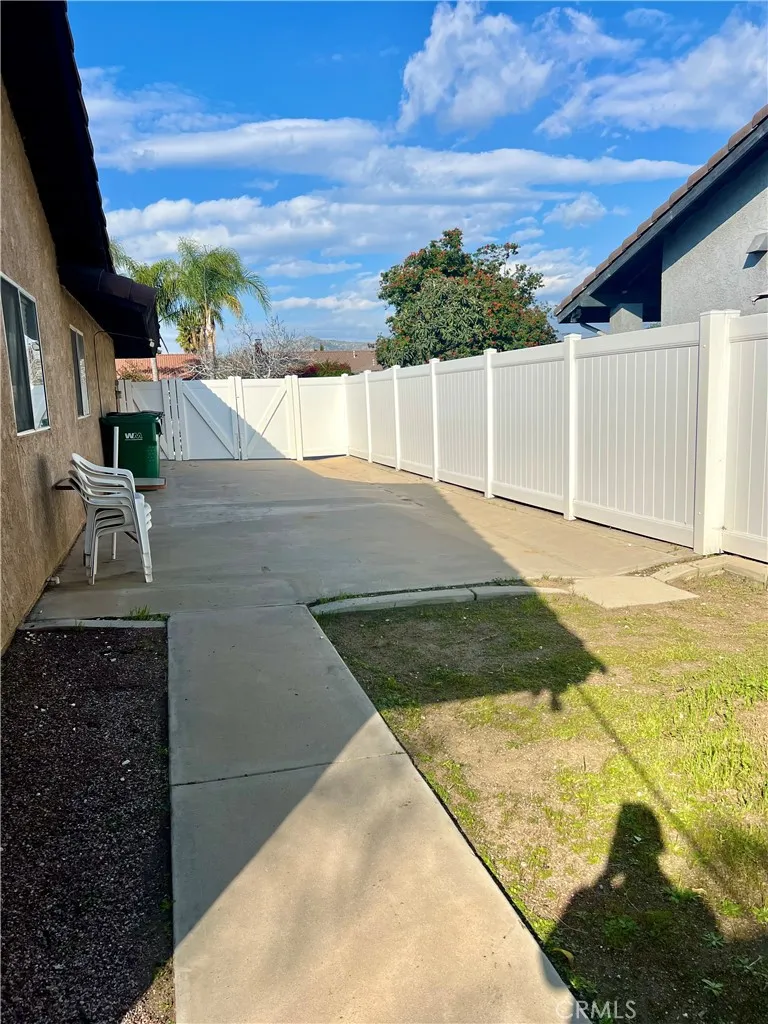 24931 Heil Drive Moreno Valley, CA 92553