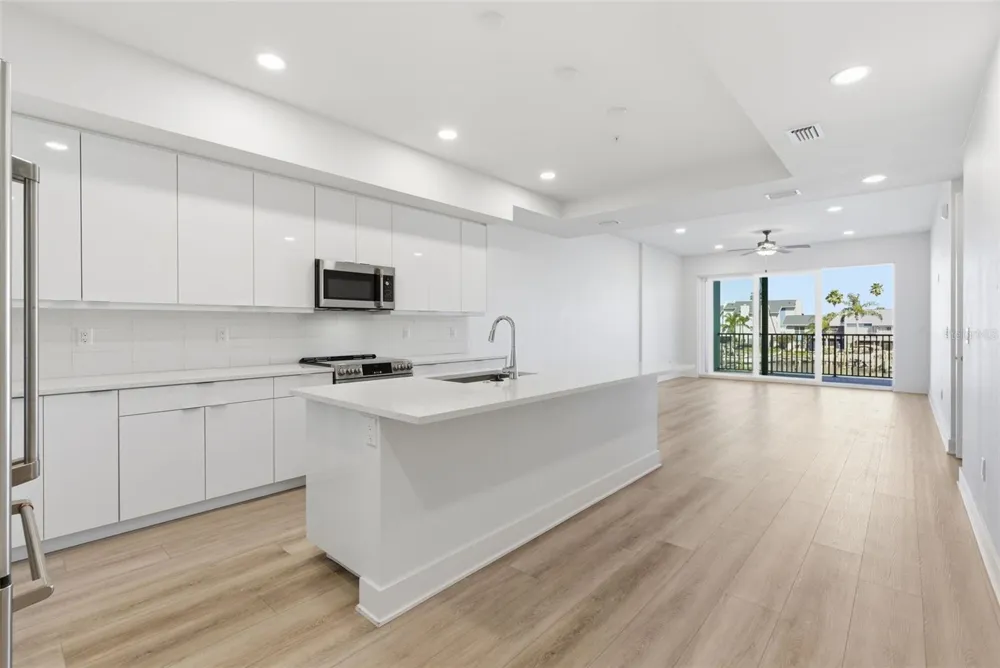 400 150TH AVENUE #205 Madeira Beach, FL 33708