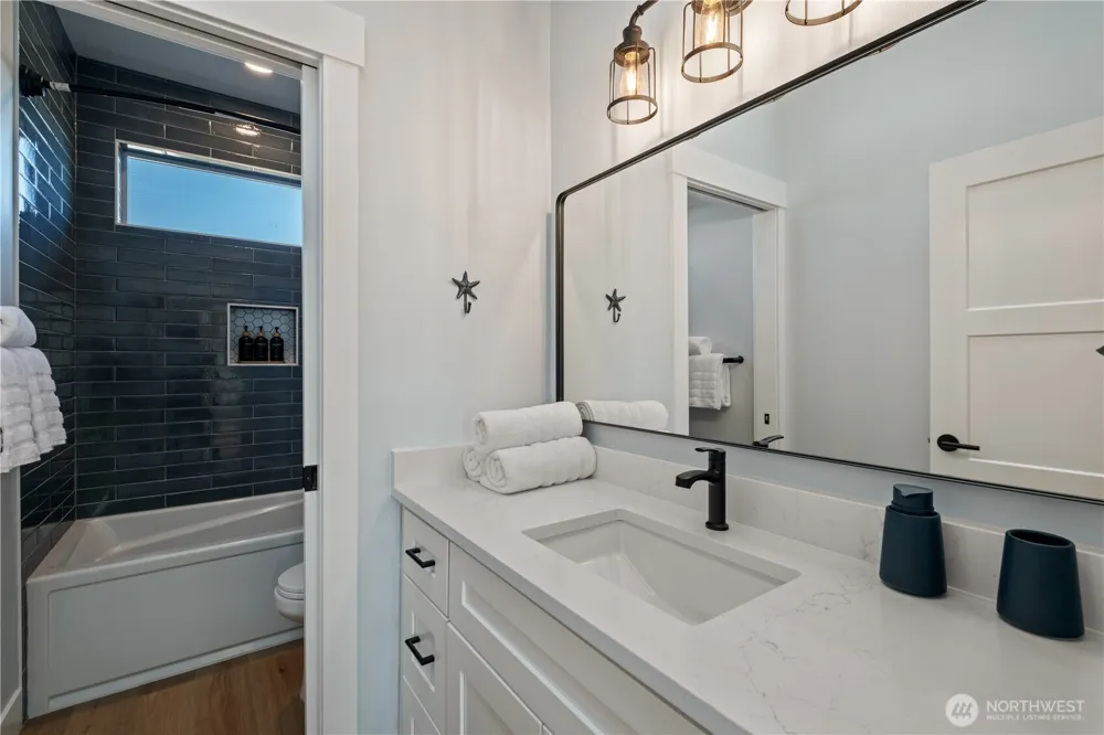 1288 Cohasset Crest Westport, WA 98595