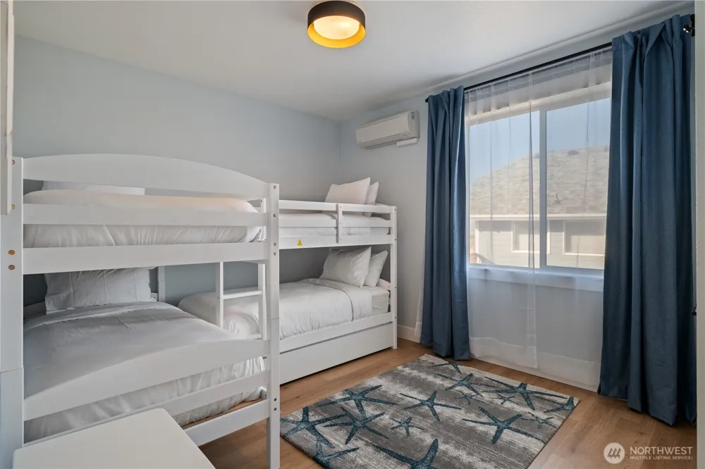 1288 Cohasset Crest Westport, WA 98595