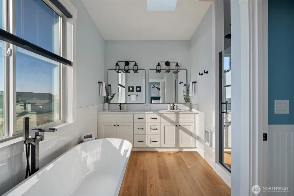 1288 Cohasset Crest Westport, WA 98595