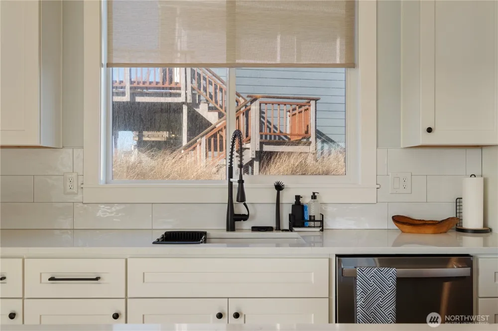 1288 Cohasset Crest Westport, WA 98595