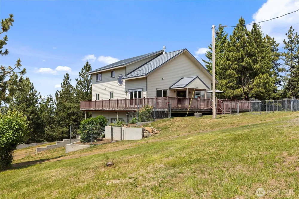 6379 Lewis Peak Road Waitsburg, WA 99361