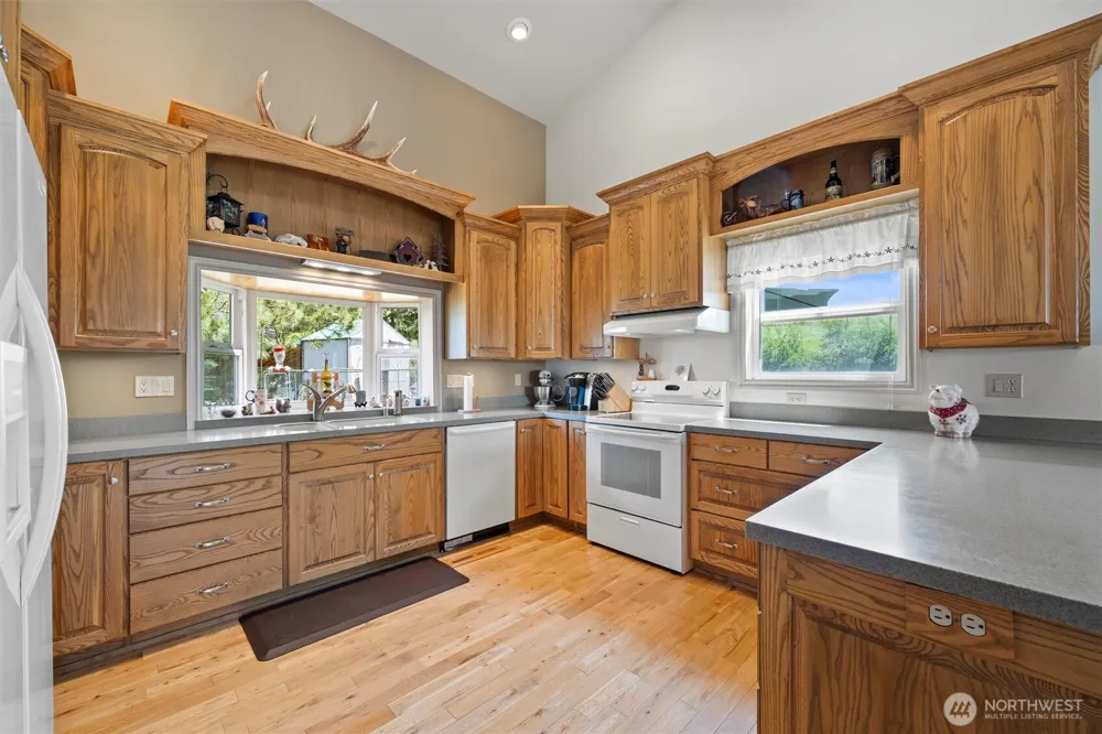 6379 Lewis Peak Road Waitsburg, WA 99361