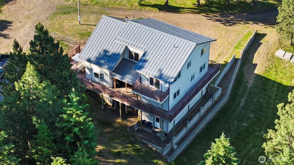 6379 Lewis Peak Road Waitsburg, WA 99361