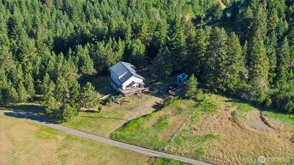 6379 Lewis Peak Road Waitsburg, WA 99361