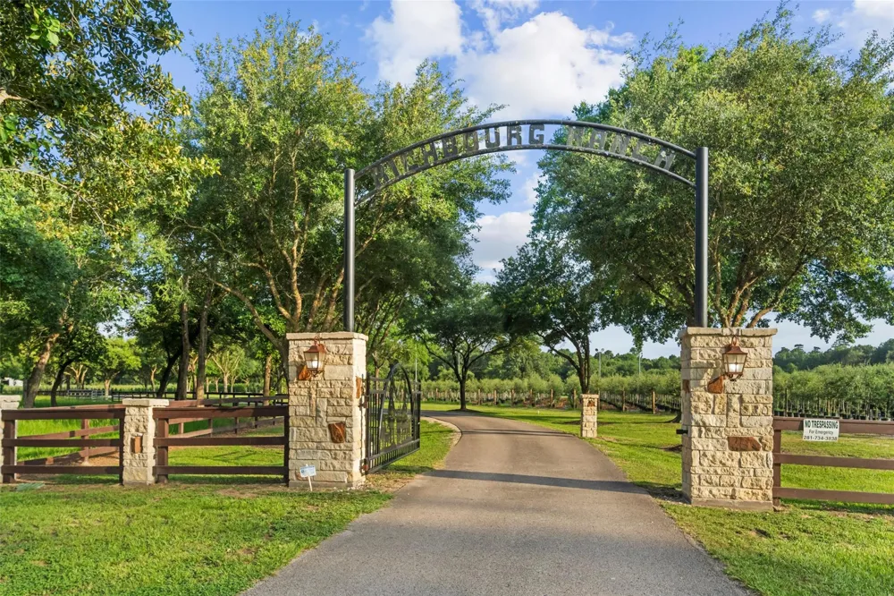 15629 Knotty Oaks Trail Magnolia, TX 77355