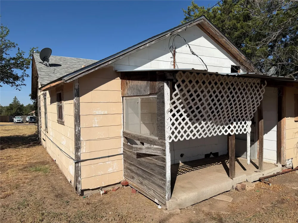 612 Hazel Street Pampa, TX 79065