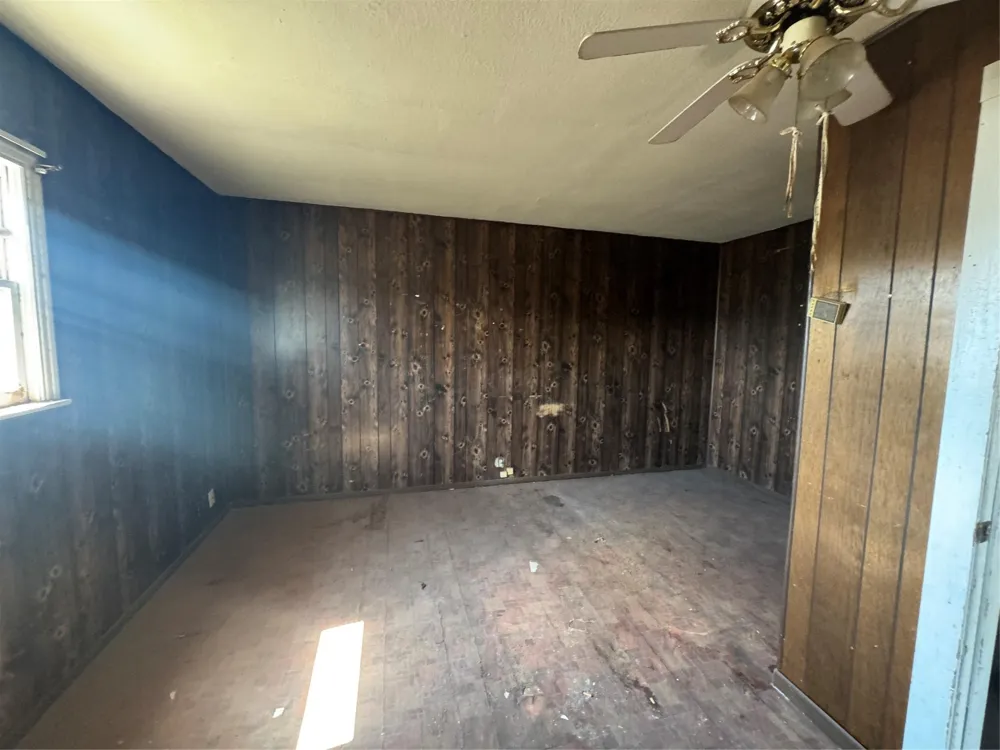 1709 E 2nd Street Petersburg, TX 79250