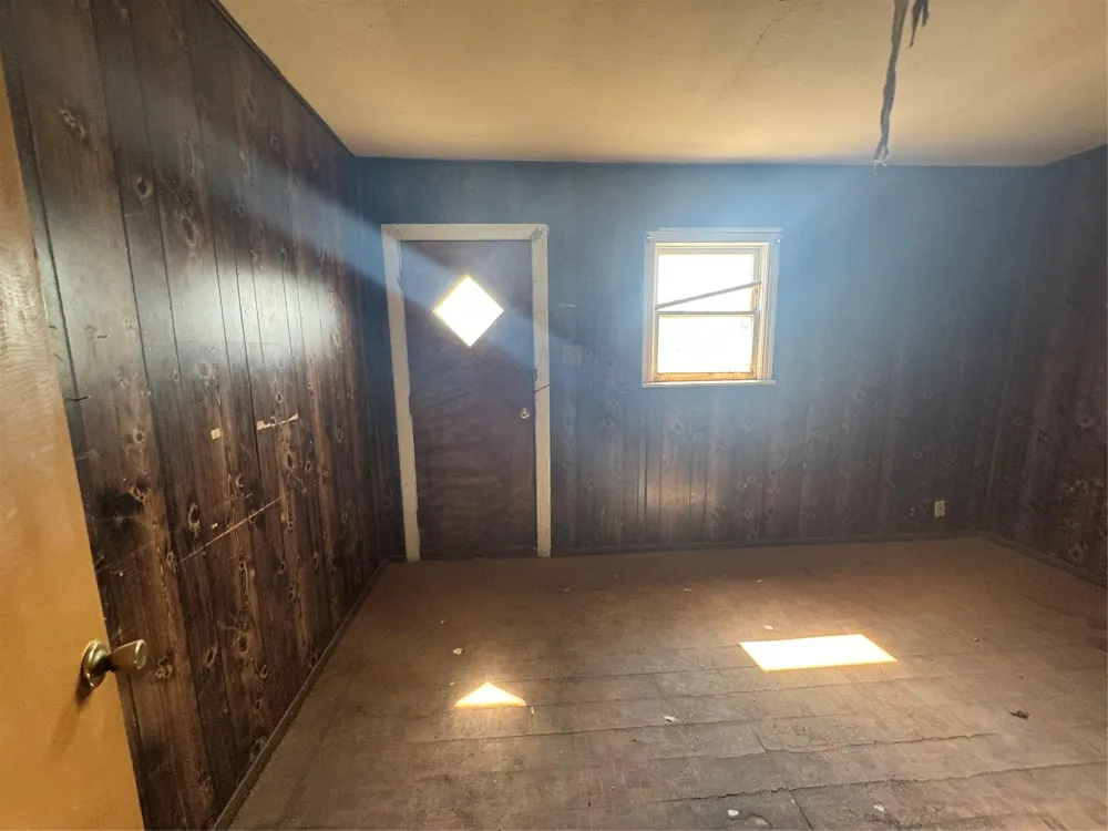 1709 E 2nd Street Petersburg, TX 79250