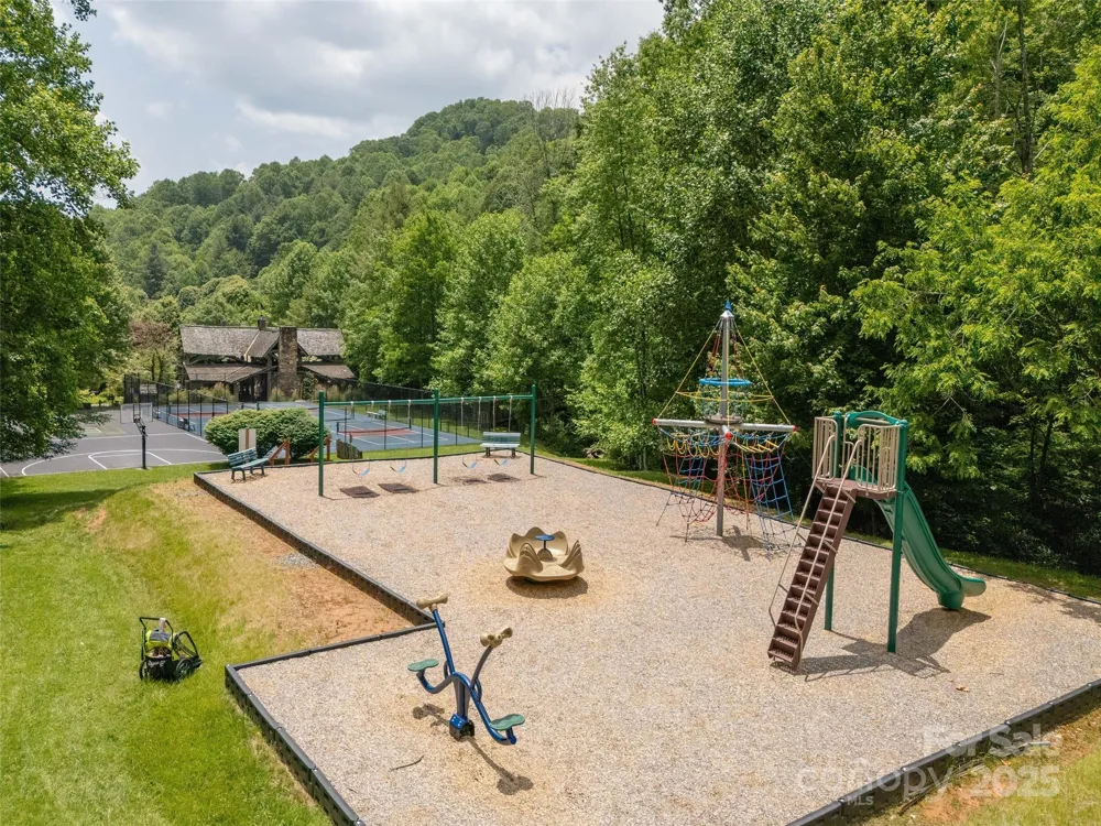 000 English Ridge Drive #34 Mars Hill, NC 28754