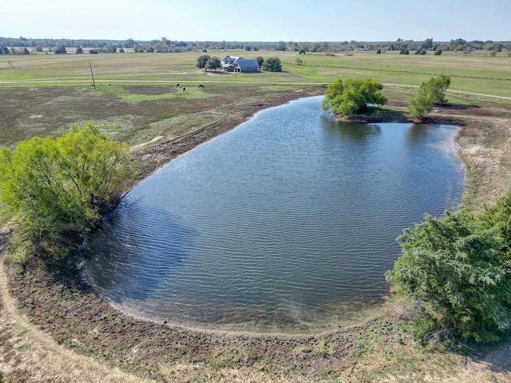 411 Rs County Road 4525 Point, TX 75472
