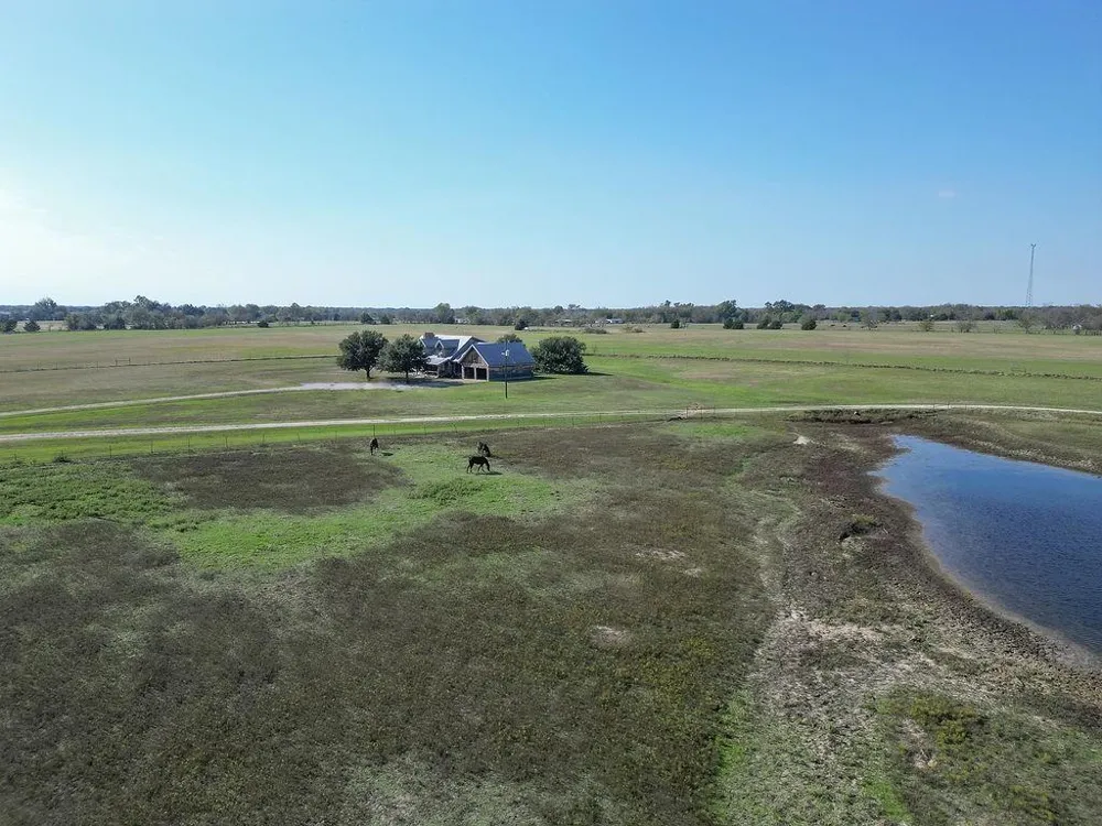 411 Rs County Road 4525 Point, TX 75472