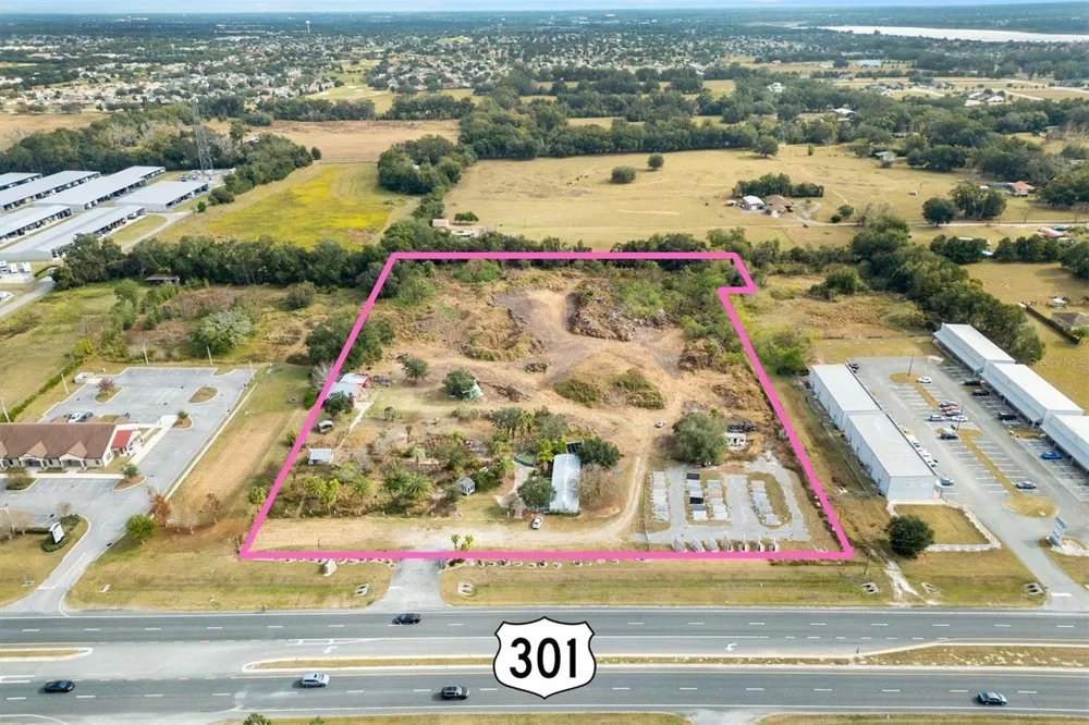 10973 US HIGHWAY 301 Oxford, FL 34484