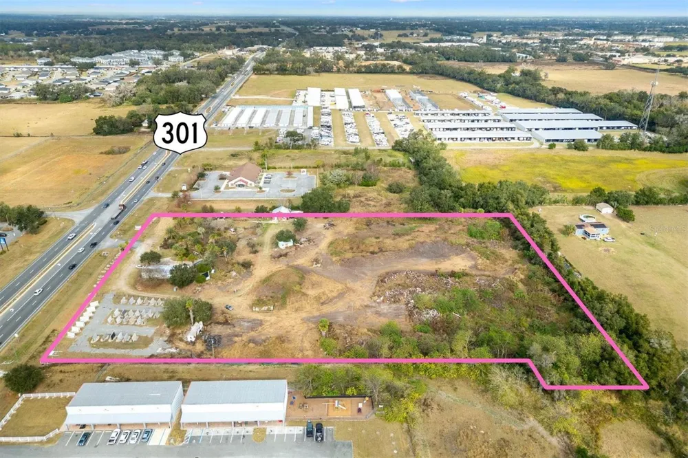10973 US HIGHWAY 301 Oxford, FL 34484