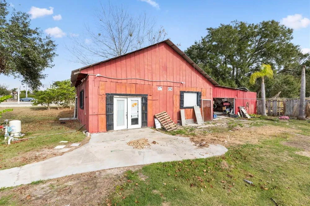 10973 US HIGHWAY 301 Oxford, FL 34484
