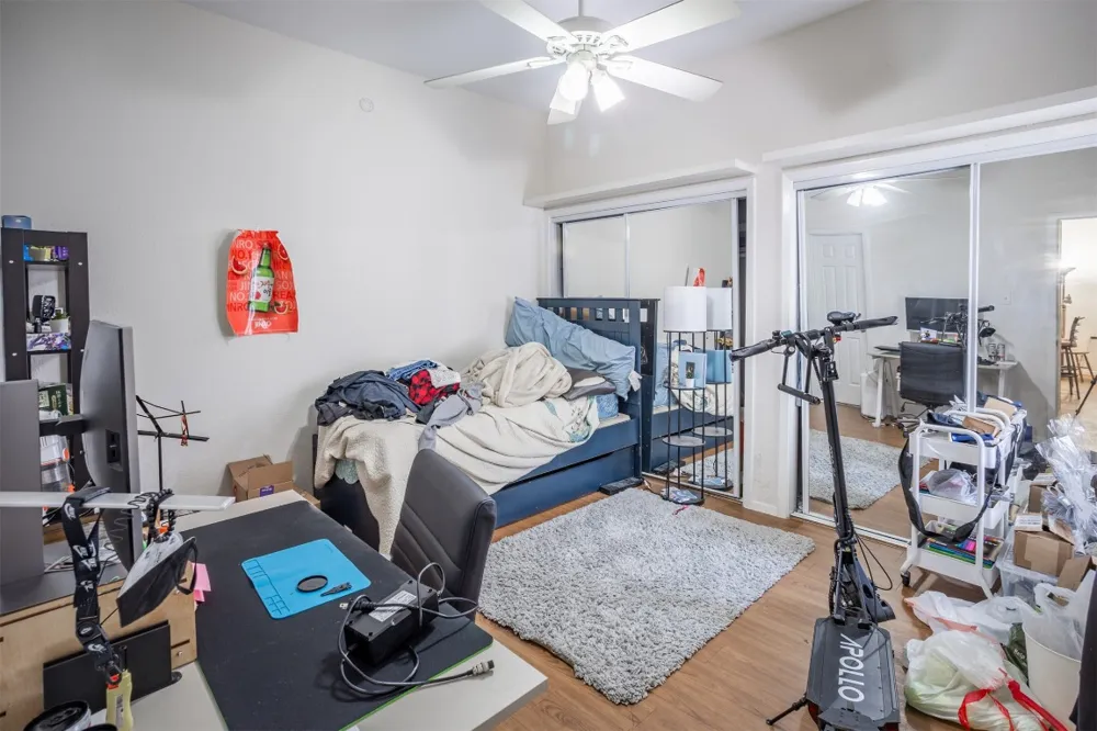 807 W 25th Street #102 Austin, TX 78705